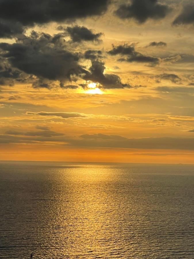 Villa 61 Sea And Sunset View Dhermi Bagian luar foto